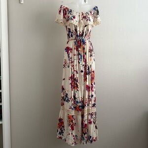 Umgee Boho Floral Maxi Dress Medium Cream Lace OffShoulder Ruffle Tiered Peasant